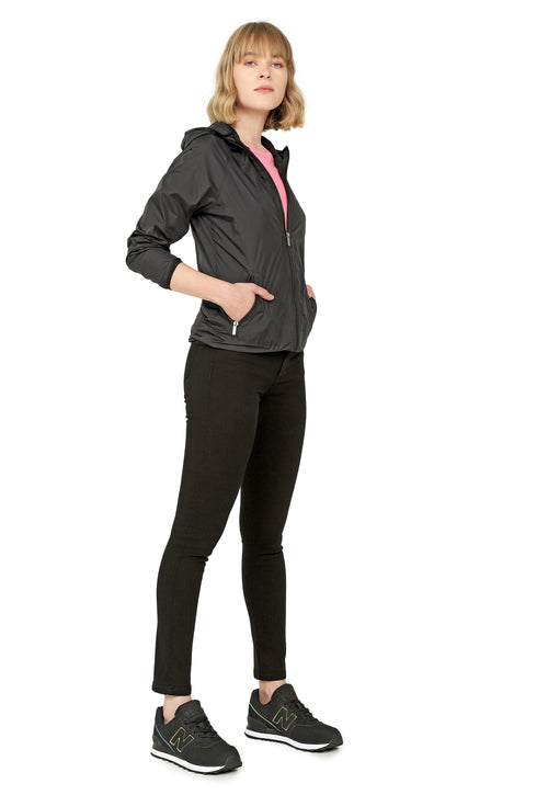 Chaqueta Rompeviento DEANA Negra